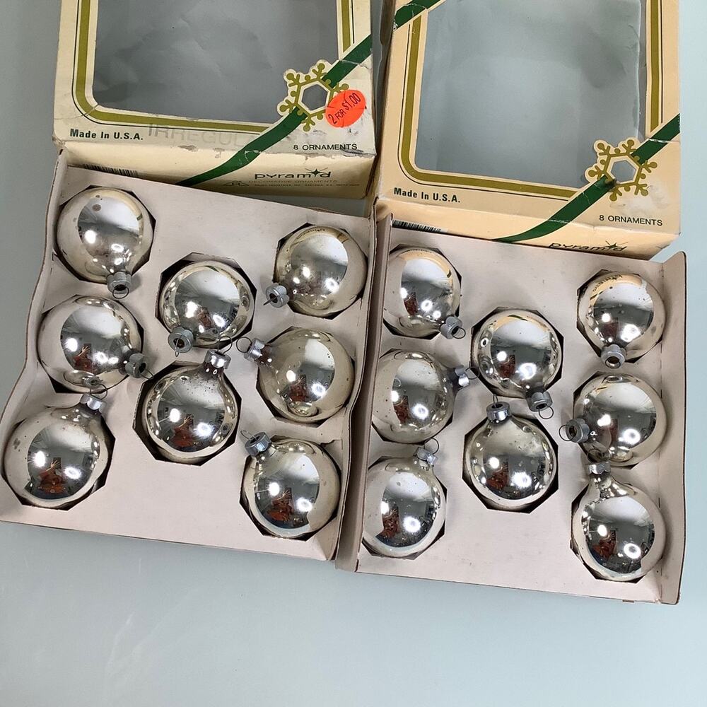 Vintage 16 Pyramid Silver Glass Balls Christmas Ornaments 2” USA - Picture 3 of 9